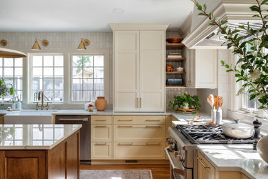 Example of a transitional kitchen design in Kansas City