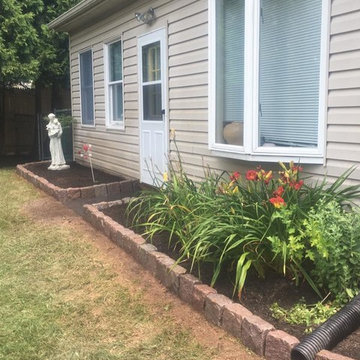 Belgium Block Edging and Flagstone Entrance