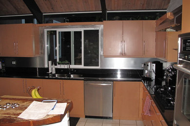 Cabinet Refacing with Espresso stain on Maple veneer