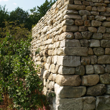 Dry-laid Fieldstone Walls