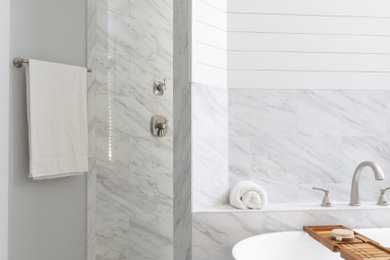 Example of a bathroom design in Other
