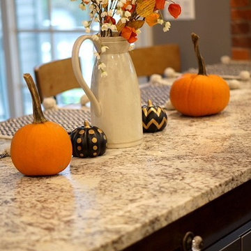Antique White - leathered finish