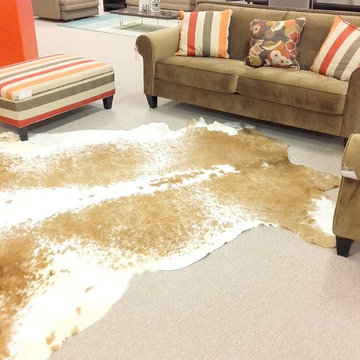 Luxury Premium Cowhide Rug / 6'9" x 7'7" / Handmade / Imported from Europe