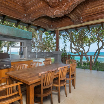 Charles Logue Hawaii - Outside Dining Area