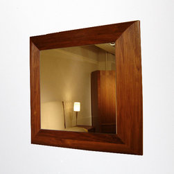 20-85 Luke Mirror - Makeup Mirrors