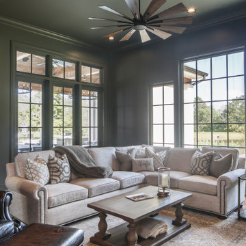 Central, LA Residence