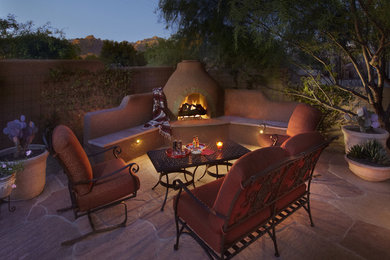 Mountain style patio photo in Phoenix
