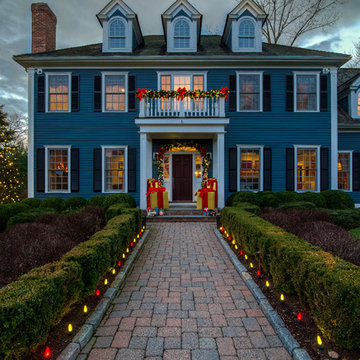 Holiday Decor - Residential Outdoor Lighting & Decorations