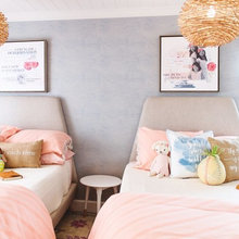 Rennie Lake Guest bedroom