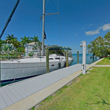 Waterfront, Holmes Beach