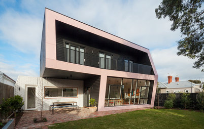 Houzz Tour: New Angle on a Multifaceted Renovation