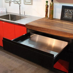 Contemporary Kitchen Display - Kitchen Drawer Organizers