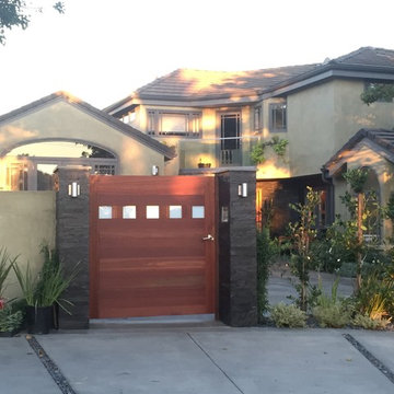 Malibu Wood Gate