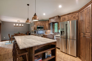 Kitchen - craftsman kitchen idea in Minneapolis