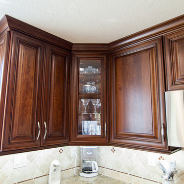Dynasty, Artesia, Cherry, Nutmeg/Onyx