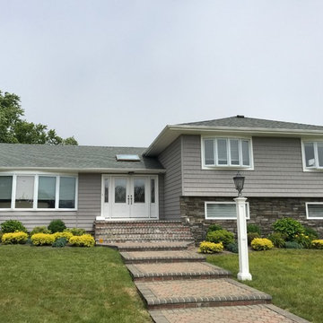 Massapequa Siding - Granite Gray Shakes with Sterling Ledgestone