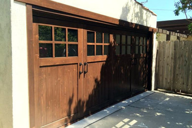 Example of a mid-sized mountain style detached two-car garage design in Los Angeles