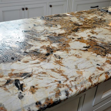 Splendor Gold Leather Granite