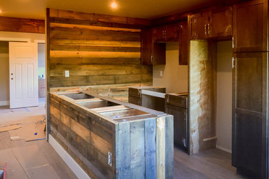 Inspiration for a cottage kitchen remodel in Burlington