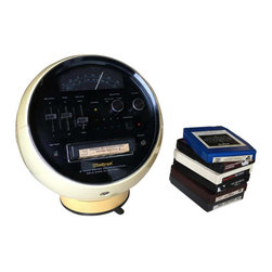 Weltron Model 2001 Space Ball, AM/FM Radio 8 Track Stereo - Home Electronics