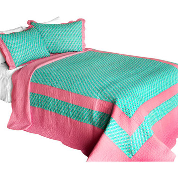 Geek In The Pink Cotton 3PC Vermicelli-Quilted Printed Quilt Set (Full/Queen)
