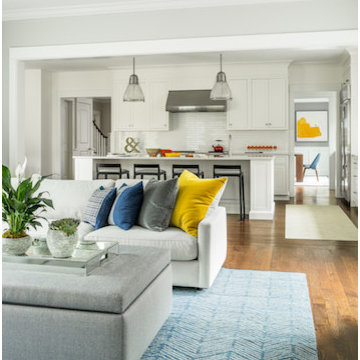 Primary colors tie the different rooms together
