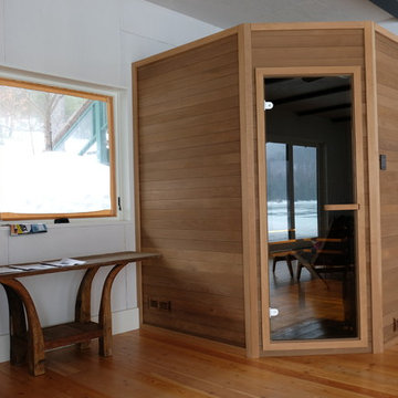 A sauna in a Boathouse, why not!