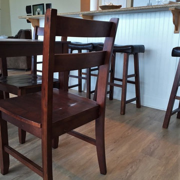 Market Place 8mm EVP - Everyday Oak, Beaulieu El Dorado Carpet and Beadboard Bar