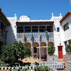 El Andaluz - Santa Barbara - Windows