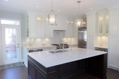 Kitchen - kitchen idea in Toronto
