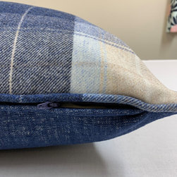 Conventional Zipper Detail - Decorative Pillows
