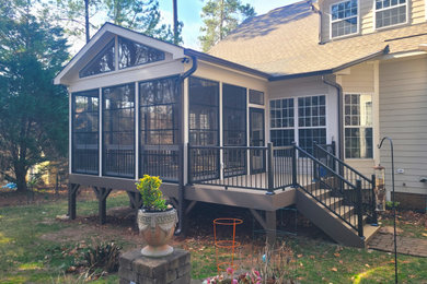 Minimalist porch idea in Raleigh