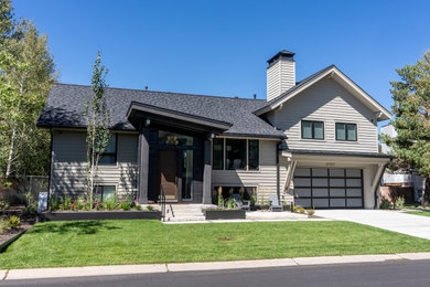 Inspiration for a modern exterior home remodel