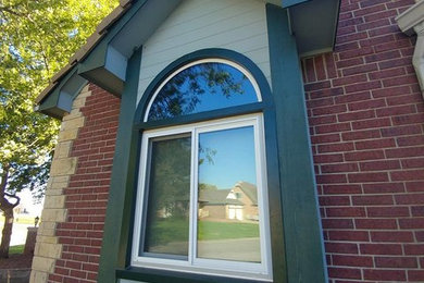 Example of an exterior home design in Wichita