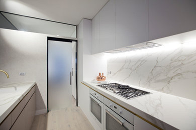 Photo of a contemporary kitchen in Brisbane.