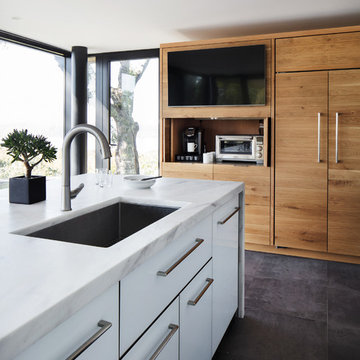 Modern on the Hudson
