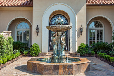 Tuscan pool photo in New Orleans