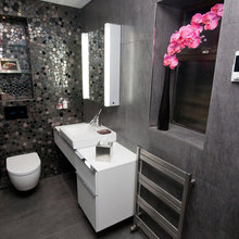 Huntington Powder Room/Locker Room