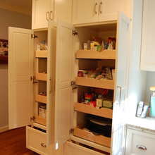 Pantry/kitchen