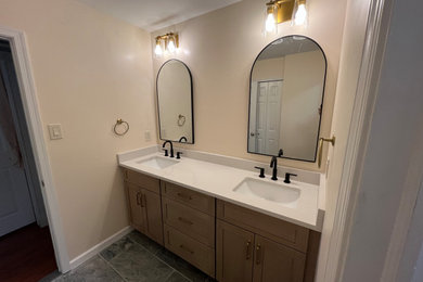 Example of a classic bathroom design in Other