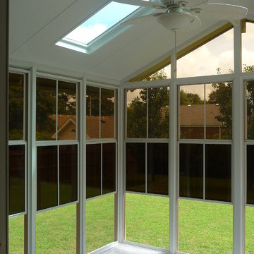 3 season screen room with vinyl windows and tile floor