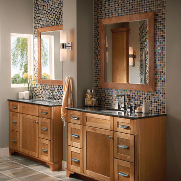 KraftMaid: Maple Square Recessed Panel Door in Praline