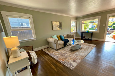 Example of a living room design in Los Angeles