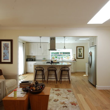 Proj 8 - Country farmhouse style kitchen in Los Altos