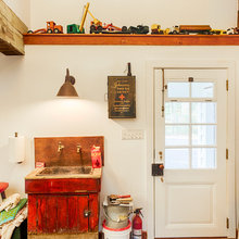 Detached garage