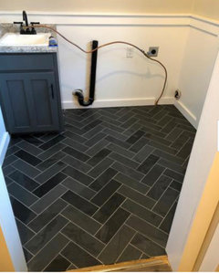 Impossible to find tile seen in photo (unique varying black look)