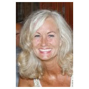Suzanne Plott's photo