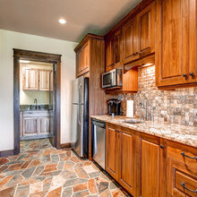 Back kitchen