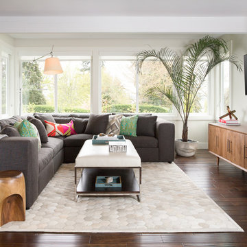 Yarrow Point: Modern Great Room