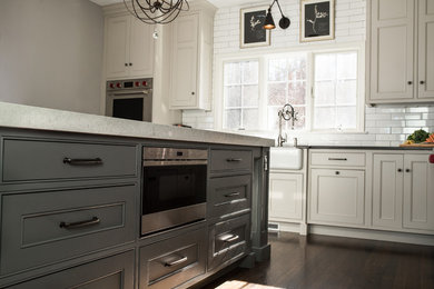 Example of a kitchen design in Boston